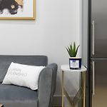 78-2D New Furnished 1Br Wd Walk To Central Park