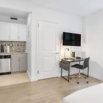 National At 888 Sixth Avenue - Furnished Apartments