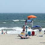 Rockaway 3 Bedroom Suite By The Sea.