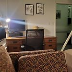 Bright, Light, Airy Private Room Close To Metro And Times Square