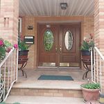 Crsytal Chateau Room Rental