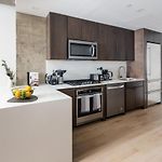 Chic And Spacious 2Bd Apt With Washer And Dryer In Unit