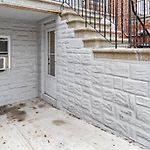 2 Bed Apartment Fully Renovated