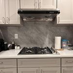 Modern Apartment - Relocation & Business Stay