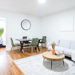 49-4A Prime Midtown Newly 2Br Wd
