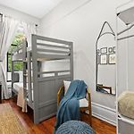 Spacious 3-Bed Brownstone Near Columbia Uni