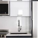 1597-7 Luxury Upper East Studio W&D In Unit