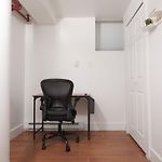 Comfy Guest House In Hell\'S Kitchen