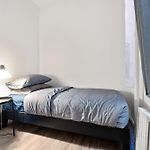 Centrally Located Manhattan Apartments ,Times Square/Hell\'S Kitchen