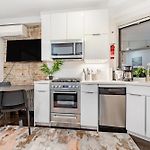 Explore The Authentic Designers 2Bd Apartment In Hudson Yards