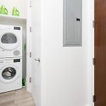 Chic 1Bd With Rooftop W/D In Unit Downtown