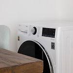 323-2 Specious 2Br Williamsburg