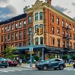 Cozy Classic Park Slope 1Bd, Nr Prospect Park