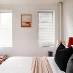 1288-3Rs New Renovated 2 Bedrooms