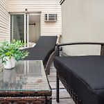 1597-Phn Ph Duplex -Private Outdoor Deck W D