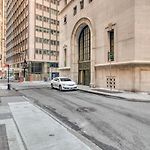 Wall St 1Br W Speakeasy Gym Rooftop Nyc-11