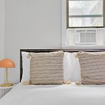 Hip W Village 1Br W Wd Nr 1 Train Nyc-853