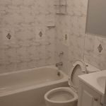 Room In A Beach House With Queen Bed In A Landlord Hosted Three Bedroom Apartment