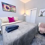 Cozy Apt In Heart Manhattan #20