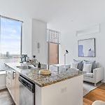 Lux Prvt Bath Shared Apt