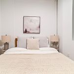 Astonishing 3Br 2Bath Apt