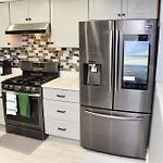 3 Bedroom 4Bed 2Bath Cozy Retreat With Large Backyard