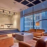 Blueground Hudson Yards Gym Rock Wall Arcade Nyc-1453