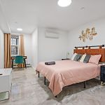 Active Central Park East 3Bedrooms 2 Bathrooms 1700 Sf
