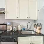 Sophisticated 2Bd Apartment On Barrow Street, Greenwich Village