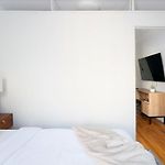 444-3A Newly Renovated 1Br - Elevator Building