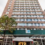 Lenox Hill 2Br W Elevator Doorman Nyc-1012