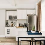 73-308 New 1Br 1Bth Uws Doorman Gym