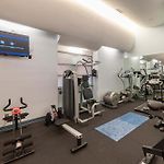 Stunning Condo In Heart Of New York With Gym & More