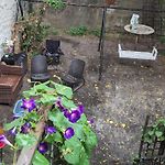 Ground Floor Williamsburg Private Bedroom Near Subway