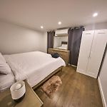Modern 2 Bedroom Retreat In Downtown Manhattan