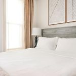 1597-14 New Renovated Studio Rime Ues - W D