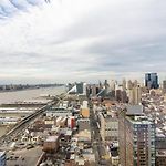 Super Stunning Views With Amazing 2 Beds 1,5 Bath