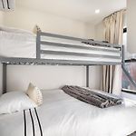Three-Bedroom Suite In Prime Williamsburg