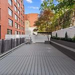 Clinton By Rove Travel 3Br Duplex With Backyard