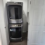 Beautifully Renovated 3-Bedroom Guest Stay