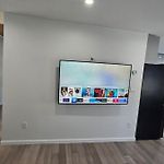 Beautifully Renovated 3-Bedroom Guest Stay