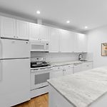 105-1B 4Br In The Heart Of The East Village