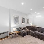 105-1B 4Br In The Heart Of The East Village