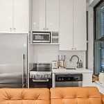Charming Midtown 3Bd 1 Bath Near Times Square & Central Park