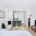 1597-10 New Studio Upper East Side W&D In Unit