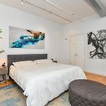 Cozy Studio In West Village