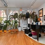 Cozy Studio In West Village
