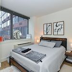 Modern Times Square 1 Bedroom Retreat