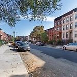 Skylighted Two Br In Multicultural Neighborhood, 25 Minutes To Manhattan