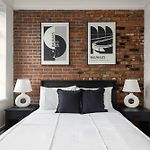 Rustic Nyc Apartment In Trendy Hudson Yard